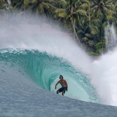 Hotel Oseda Nias Surf House Hilibotodane Esterno foto