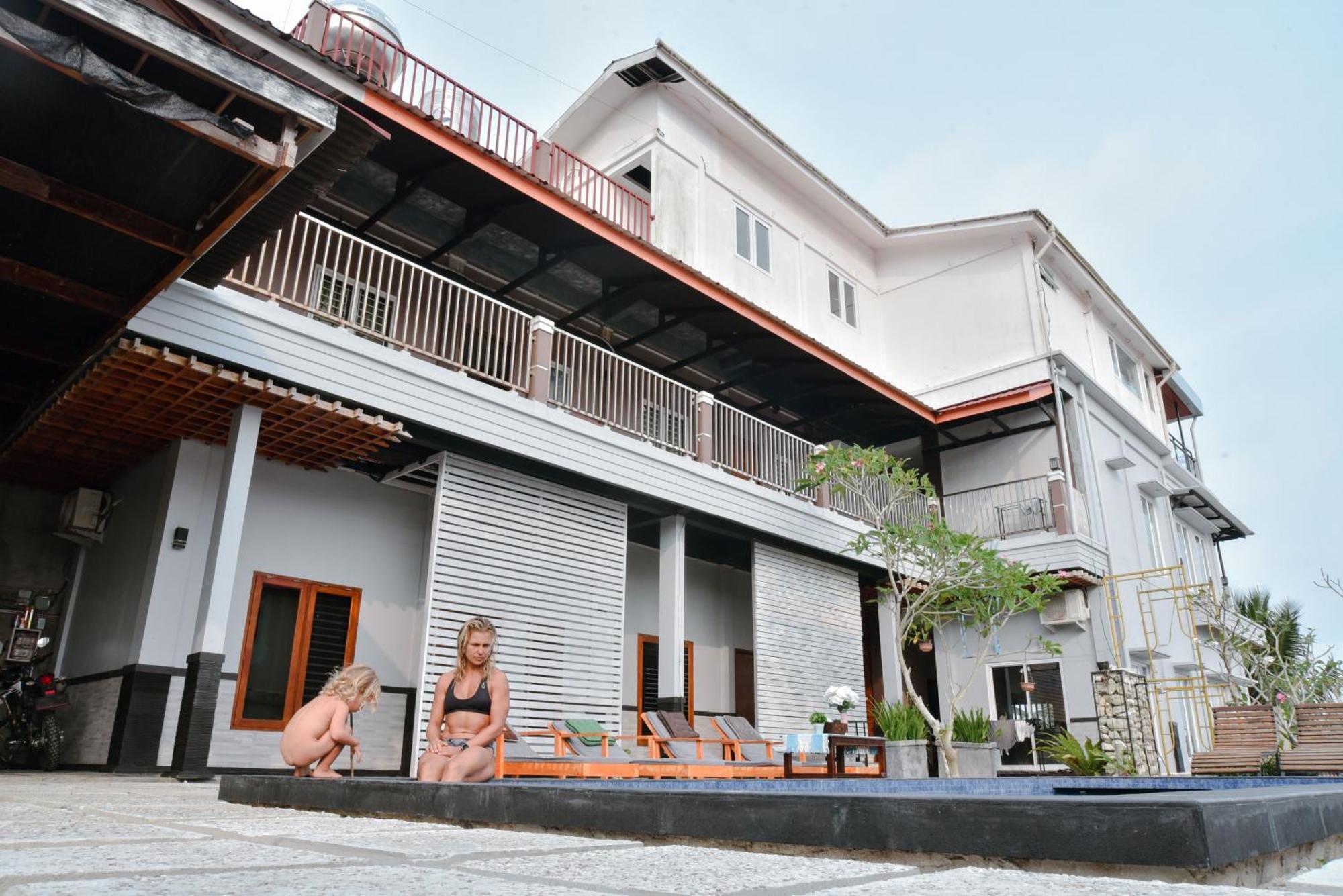 Hotel Oseda Nias Surf House Hilibotodane Esterno foto