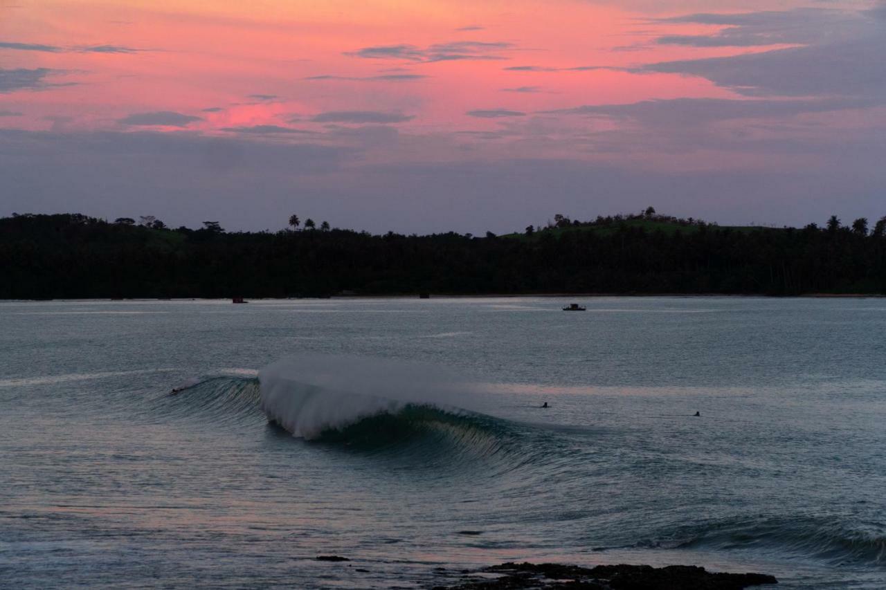 Hotel Oseda Nias Surf House Hilibotodane Esterno foto