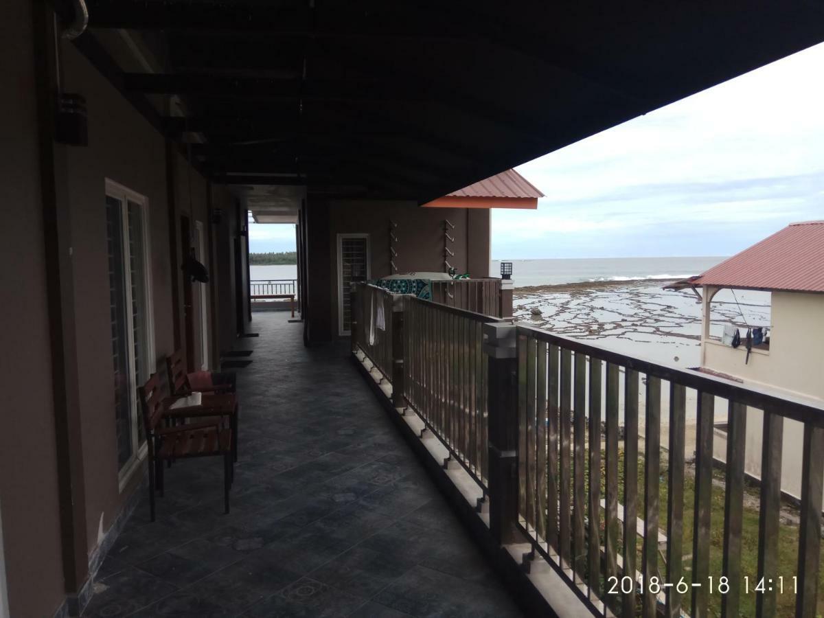Hotel Oseda Nias Surf House Hilibotodane Esterno foto