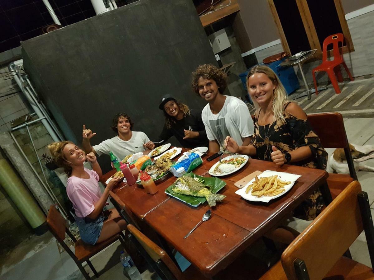 Hotel Oseda Nias Surf House Hilibotodane Esterno foto