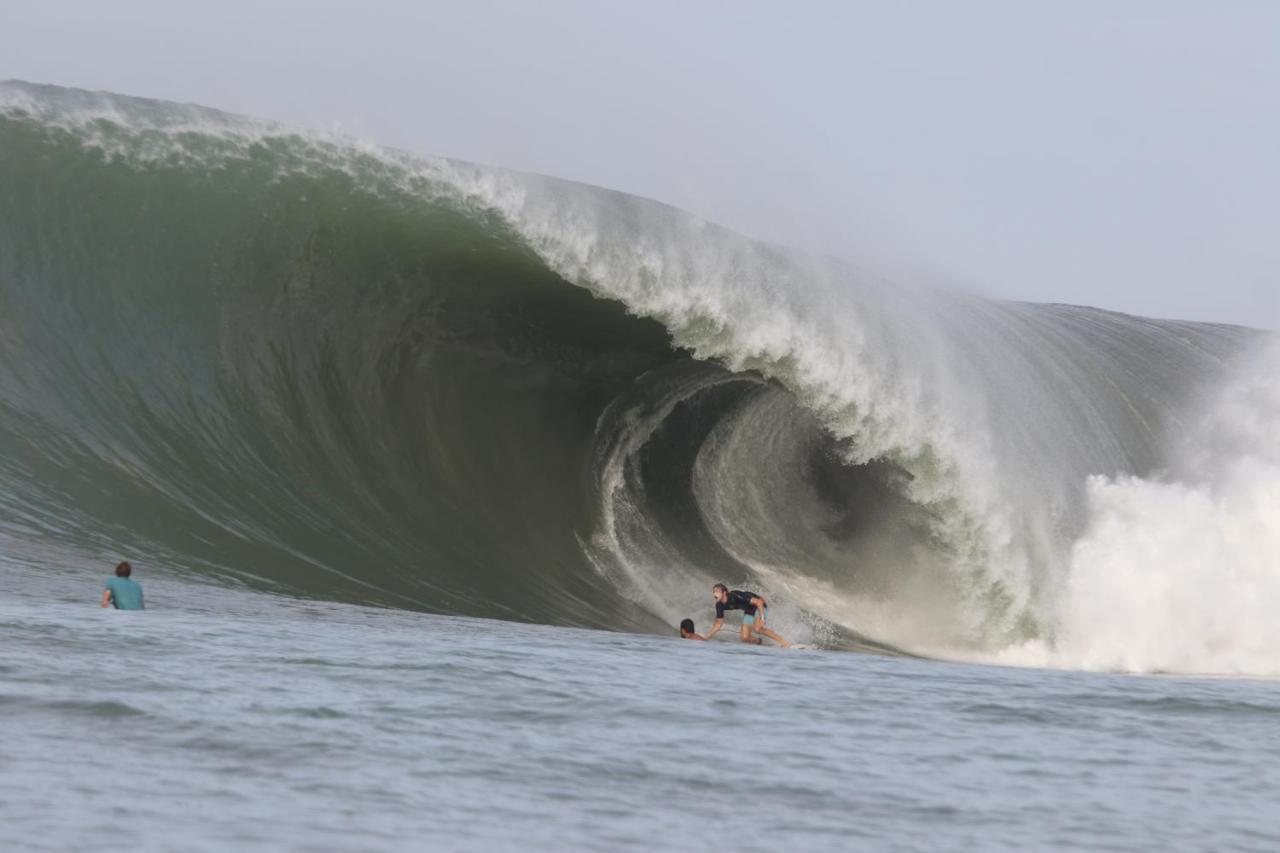 Hotel Oseda Nias Surf House Hilibotodane Esterno foto