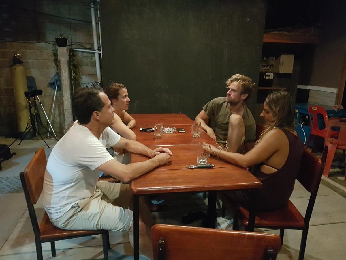 Hotel Oseda Nias Surf House Hilibotodane Esterno foto